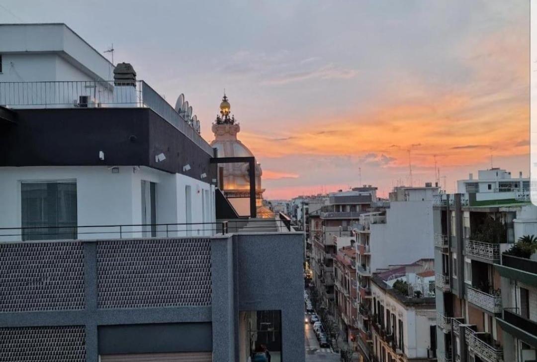 Attico Reale - In Centro, Tra Stazione E Bari Vecchia Бари Экстерьер фото
